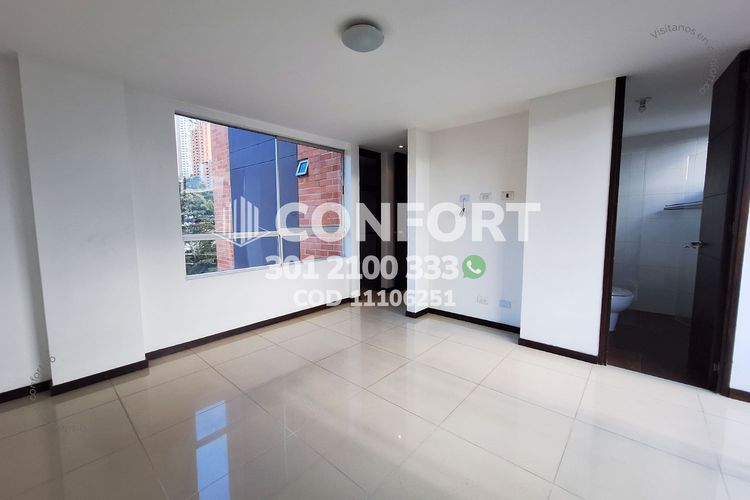 Apartamento de 4 alcobas en arriendo en Los Balsos, Medellín, 130 m² · foto 21 de 24