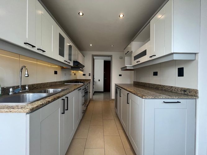 Apartamento de 3 alcobas en arriendo en El Poblado, Medellín, 121 m² · foto 6 de 16