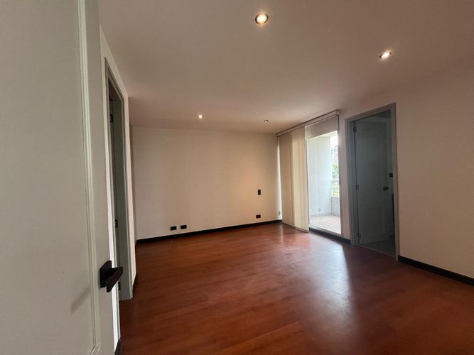 Apartamento de 3 alcobas en arriendo en El Poblado, Medellín, 121 m² · foto 8 de 16