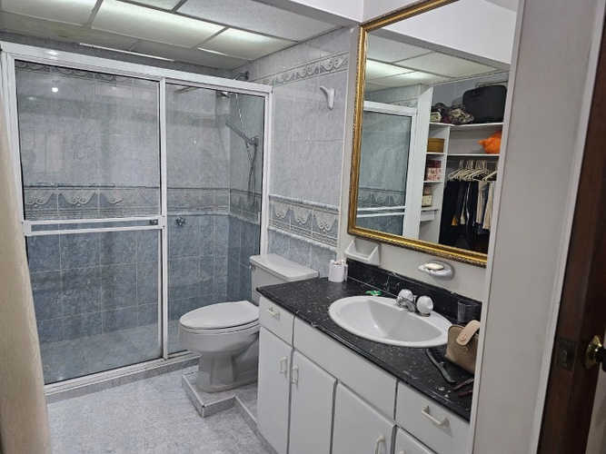 Apartamento de 3 alcobas en venta en Laureles, Medellín, 186 m² · foto 21 de 24