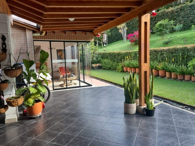 Casa de 3 alcobas en venta en El Retiro, 306 m² · foto 8 de 19