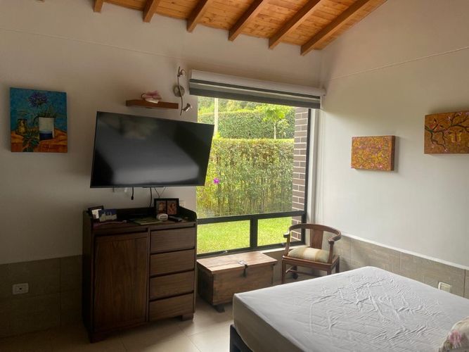 Casa de 3 alcobas en venta en El Retiro, 306 m² · foto 15 de 19