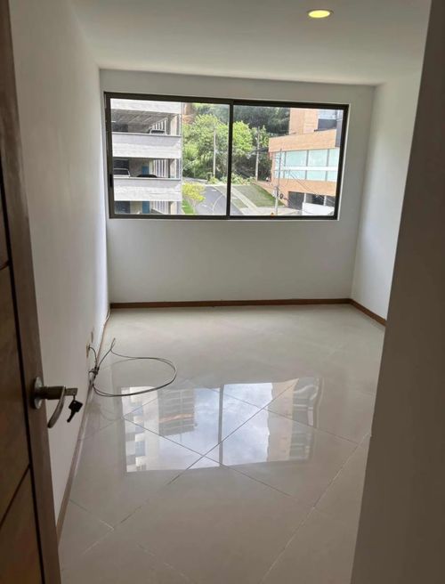 Apartamento de 2 alcobas en venta en Aves Maria, Sabaneta, 86 m² · foto 6 de 24