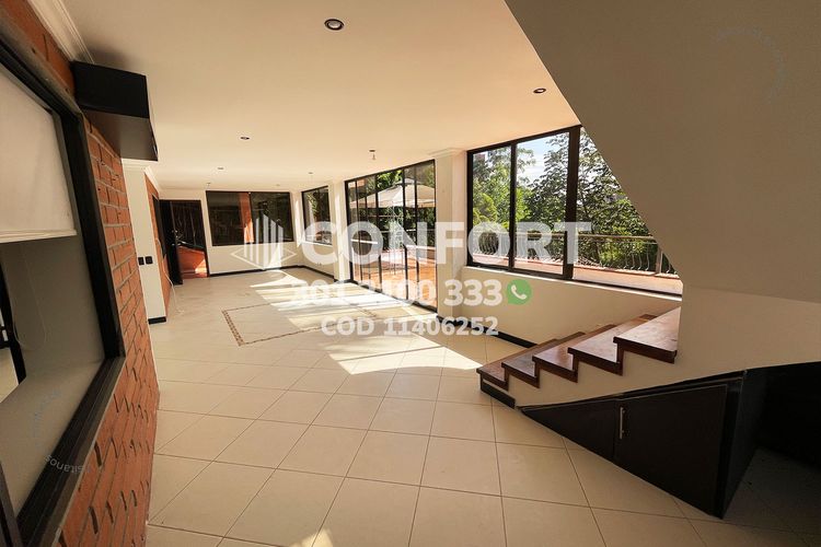 Casa de 11 alcobas en arriendo en Loma De Las Brujas, Envigado, 2000 m² · foto 9 de 24