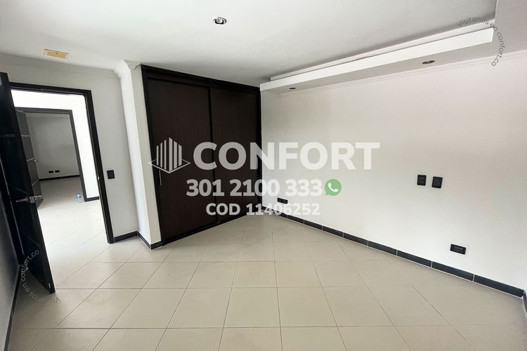 Casa de 11 alcobas en arriendo en Loma De Las Brujas, Envigado, 2000 m² · foto 11 de 24