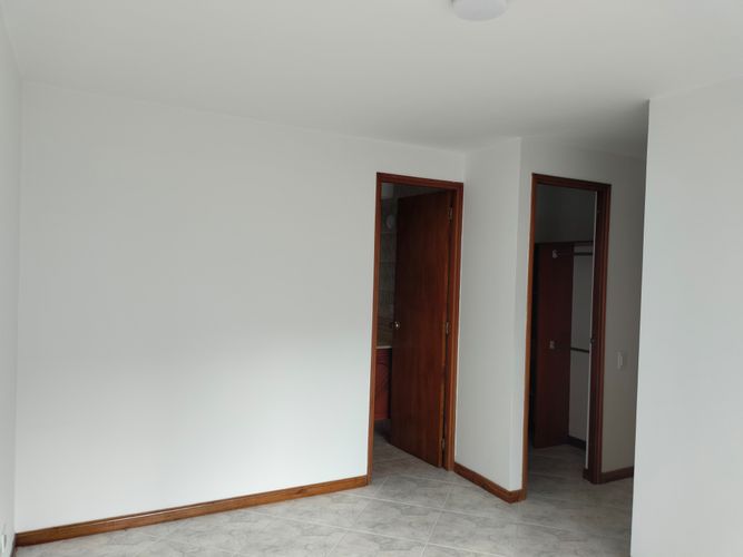 Apartamento de 3 alcobas en arriendo en Castropol, Medellín, 90 m² · foto 5 de 19