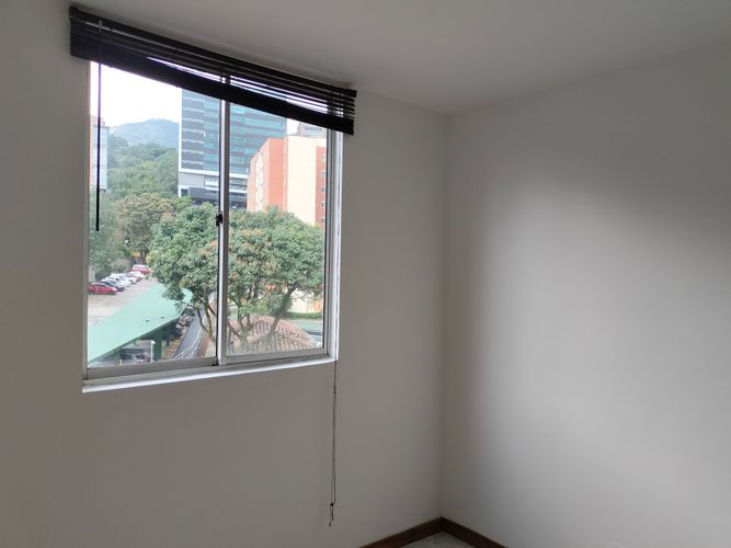 Apartamento de 3 alcobas en arriendo en Castropol, Medellín, 90 m² · foto 14 de 19