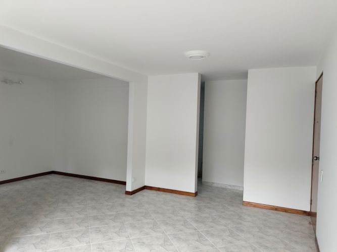 Apartamento de 3 alcobas en arriendo en Castropol, Medellín, 90 m² · foto 15 de 19