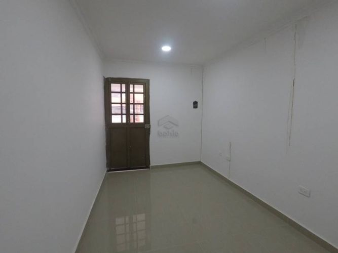 Edificio en venta en Urb. Rosendo Garces, Montería, 400 m² · foto 5 de 18