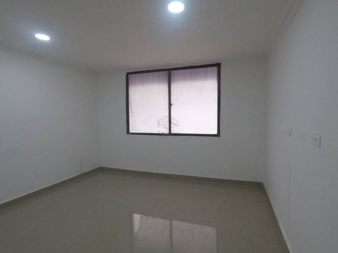 Edificio en venta en Urb. Rosendo Garces, Montería, 400 m² · foto 7 de 18