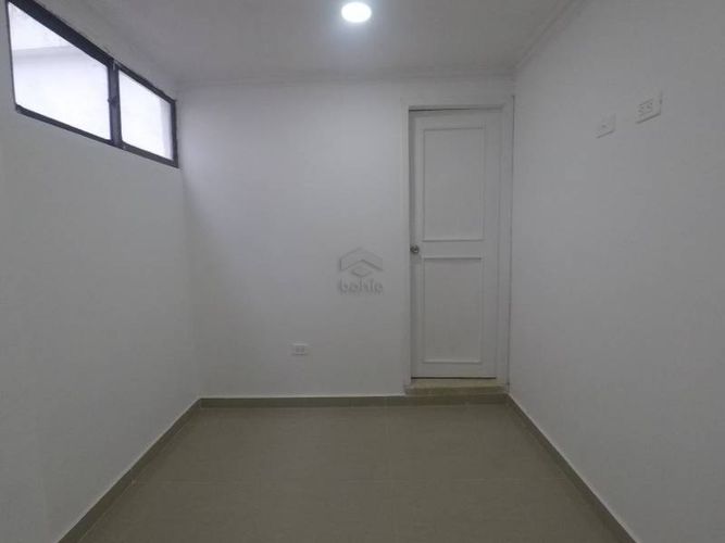 Edificio en venta en Urb. Rosendo Garces, Montería, 400 m² · foto 11 de 18