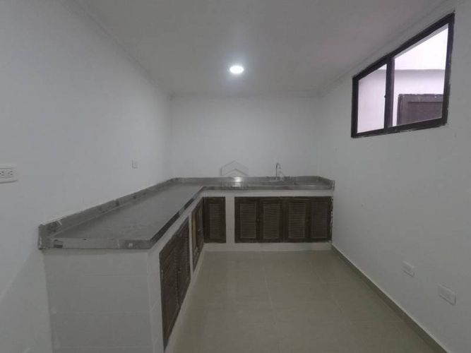 Edificio en venta en Urb. Rosendo Garces, Montería, 400 m² · foto 12 de 18
