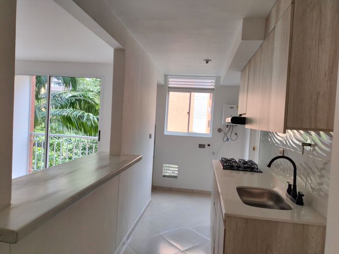 Apartamento en venta en El Poblado, Medellín · foto 5 de 18