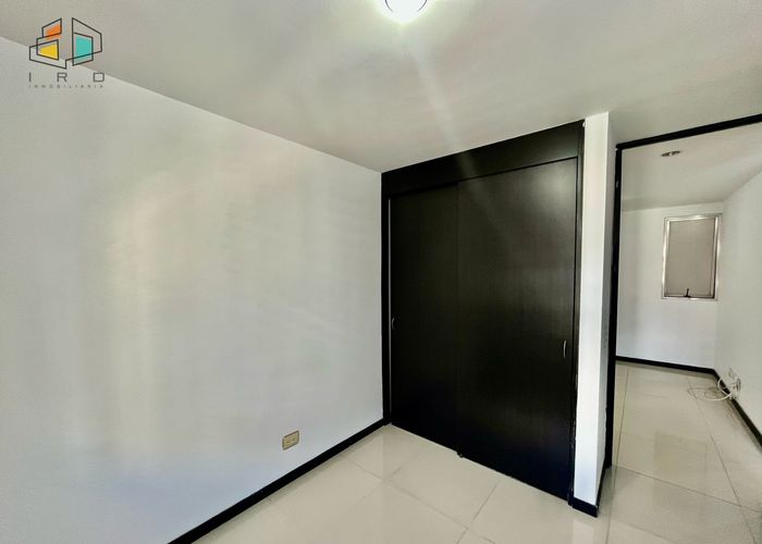 Apartamento de 3 alcobas en venta en Simesa, Medellín, 85 m² · foto 8 de 17