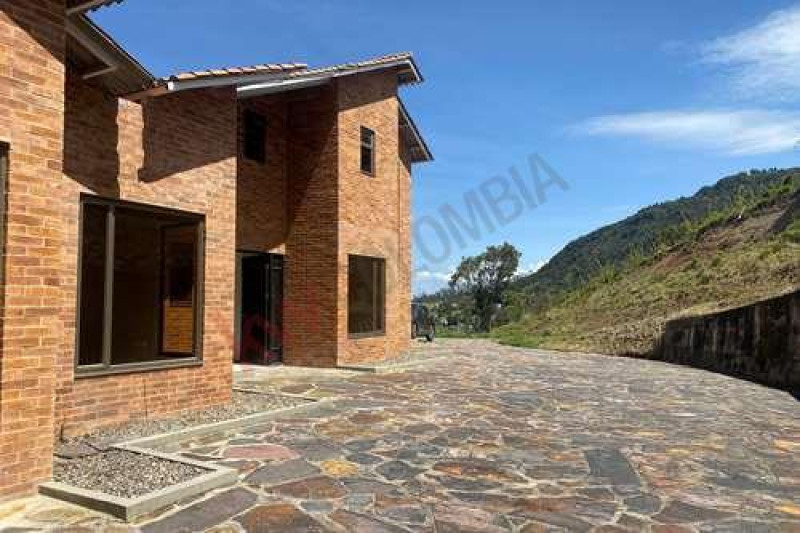 Casa en venta en El Hato, La Calera · foto 4 de 24