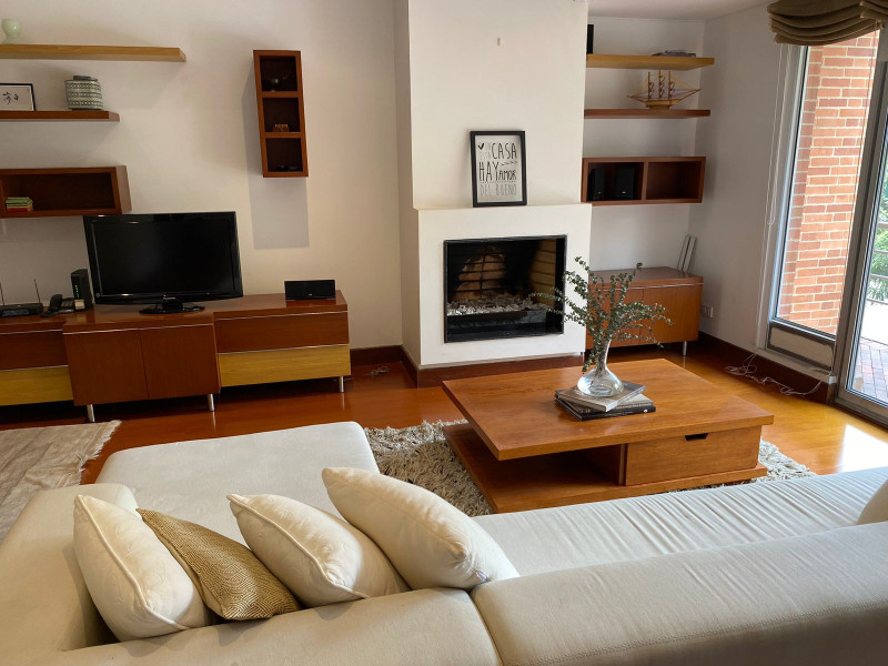 Apartaestudio en arriendo en Chico Norte, Bogotá · foto 2 de 24