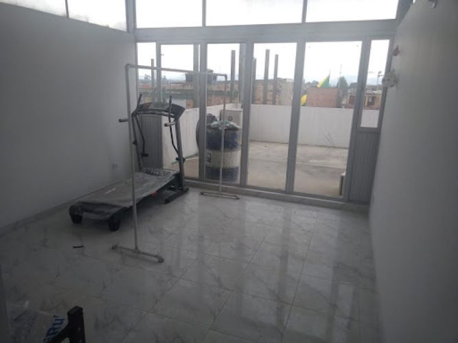 Edificio en venta en El Carmen, Mosquera, 1050 m² · foto 18 de 21