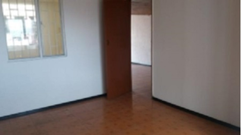 Casa en venta en Fontibon, Bogotá · foto 3 de 13