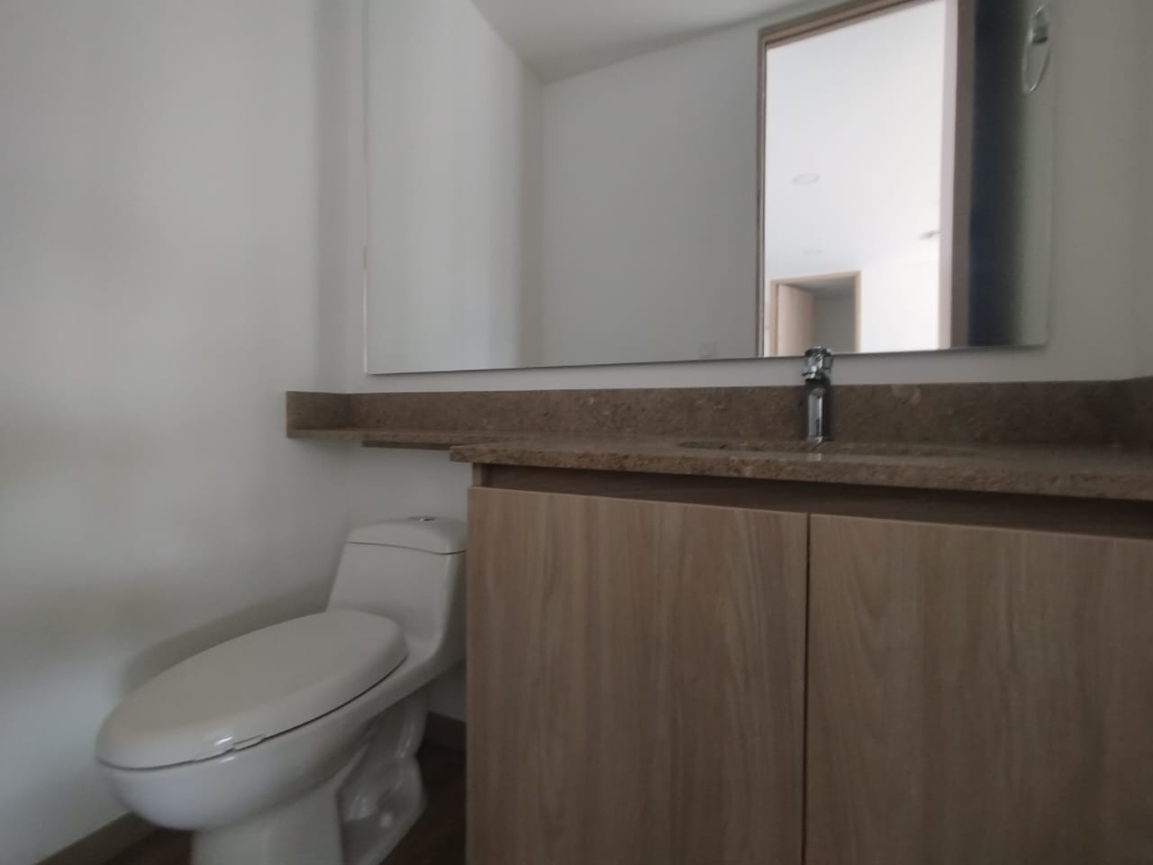 Apartamento en arriendo en Yarumal, Rionegro · foto 11 de 18