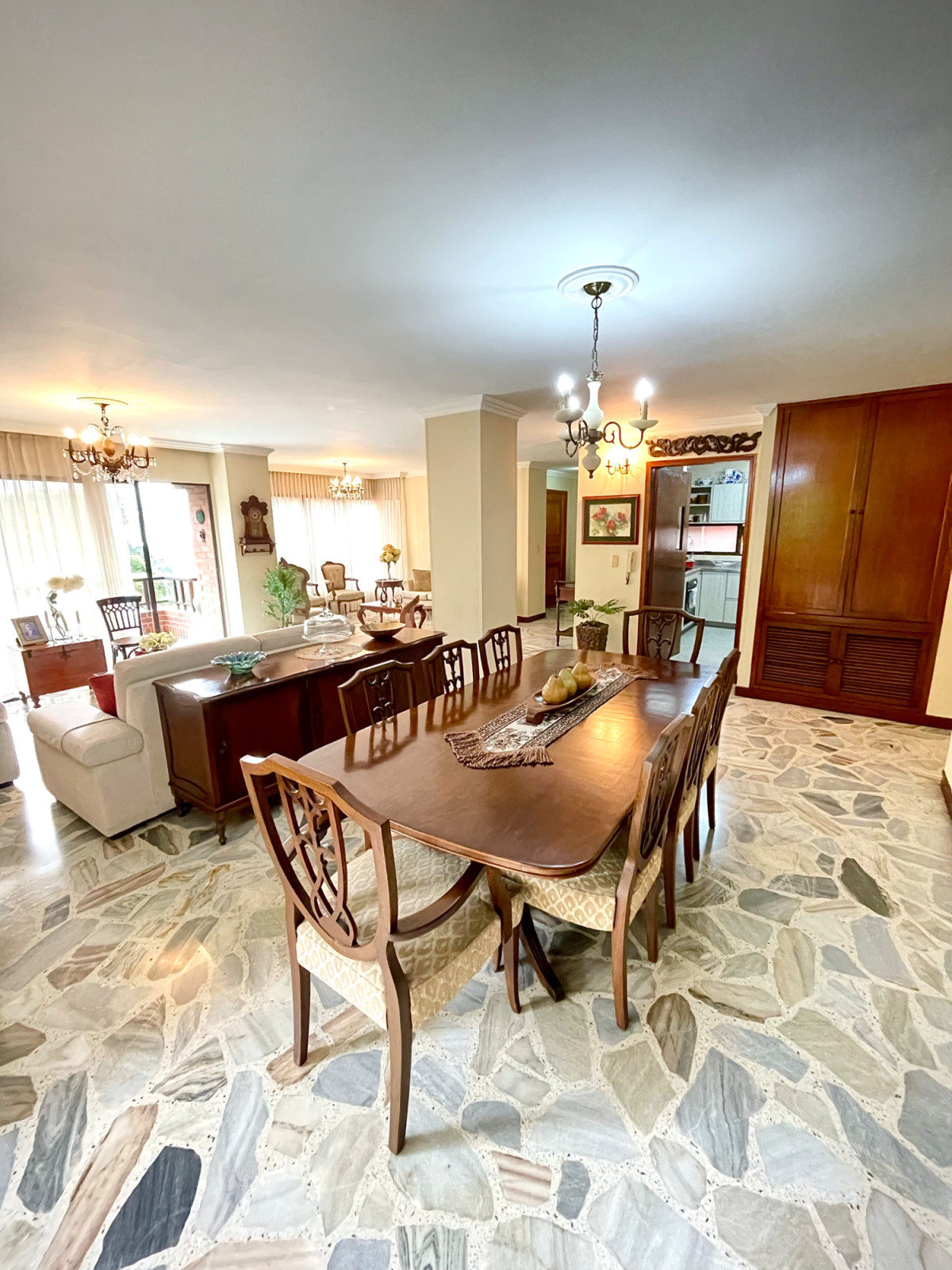 Apartamento en venta en La Arboleda, Cali · foto 4 de 19