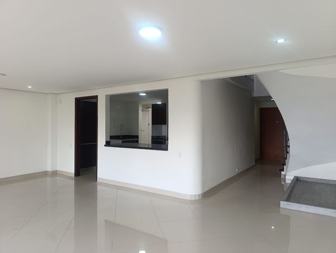 Casa de 4 alcobas en arriendo en El Poblado, Medellín, 200 m² · foto 6 de 20