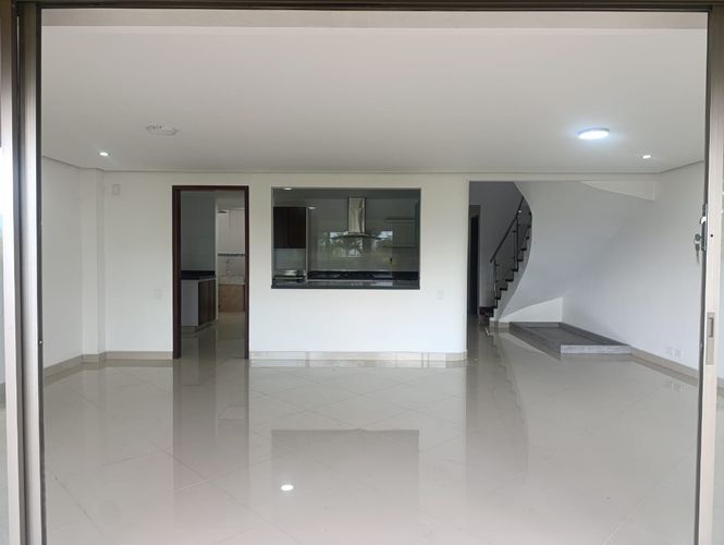 Casa de 4 alcobas en arriendo en El Poblado, Medellín, 200 m² · foto 7 de 20