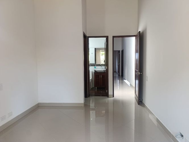 Casa de 4 alcobas en arriendo en El Poblado, Medellín, 200 m² · foto 9 de 20
