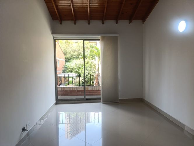 Casa de 4 alcobas en arriendo en El Poblado, Medellín, 200 m² · foto 15 de 20
