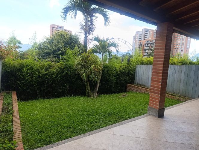 Casa de 4 alcobas en arriendo en El Poblado, Medellín, 200 m² · foto 20 de 20
