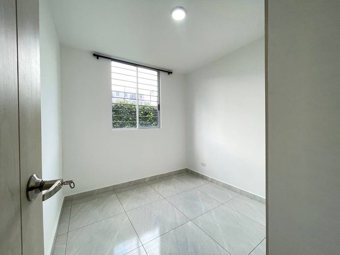 Apartamento de 2 alcobas en venta en San Pedro, Yumbo, 50 m² · foto 5 de 24