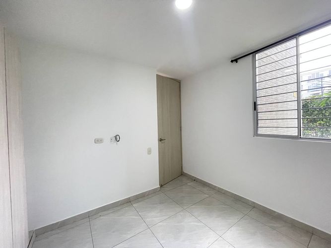 Apartamento de 2 alcobas en venta en San Pedro, Yumbo, 50 m² · foto 12 de 24