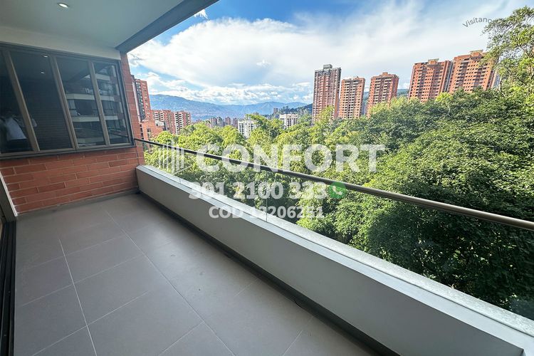 Apartamento de 3 alcobas en arriendo en Los Balsos, Medellín, 114 m² · foto 5 de 24
