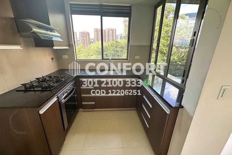 Apartamento de 3 alcobas en arriendo en Los Balsos, Medellín, 114 m² · foto 6 de 24