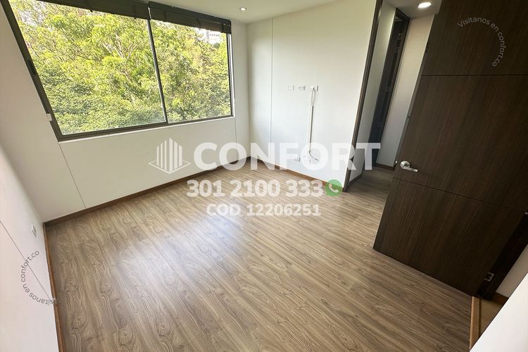 Apartamento de 3 alcobas en arriendo en Los Balsos, Medellín, 114 m² · foto 23 de 24