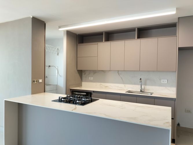 Apartamento de 3 alcobas en arriendo en El Poblado, Medellín, 128 m² · foto 7 de 20