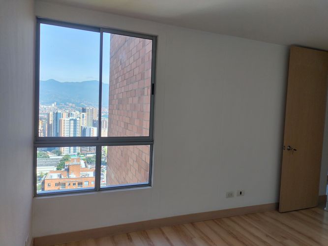 Apartamento de 3 alcobas en arriendo en El Poblado, Medellín, 128 m² · foto 14 de 20