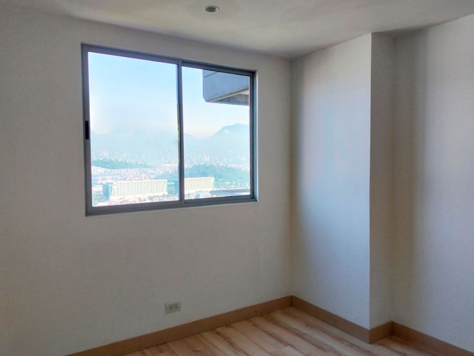 Apartamento de 3 alcobas en arriendo en El Poblado, Medellín, 128 m² · foto 17 de 20