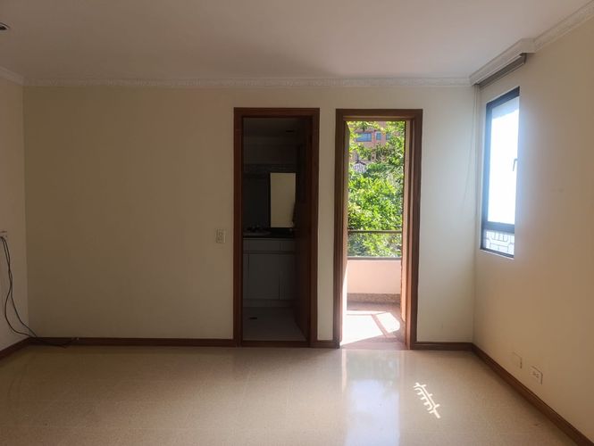 Apartamento de 3 alcobas en arriendo en El Poblado, Medellín, 140 m² · foto 10 de 16