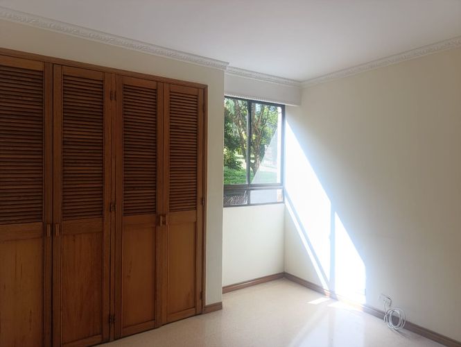 Apartamento de 3 alcobas en arriendo en El Poblado, Medellín, 140 m² · foto 12 de 16