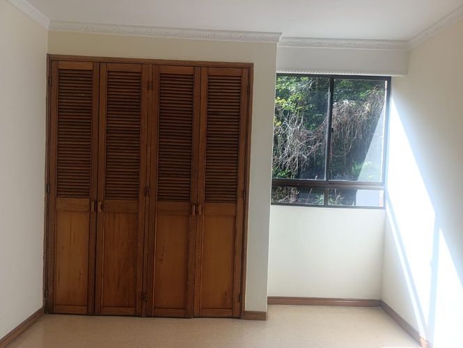 Apartamento de 3 alcobas en arriendo en El Poblado, Medellín, 140 m² · foto 13 de 16
