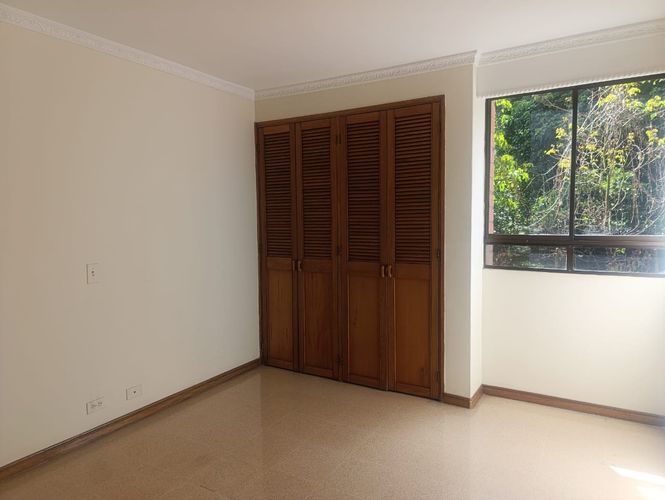 Apartamento de 3 alcobas en arriendo en El Poblado, Medellín, 140 m² · foto 14 de 16