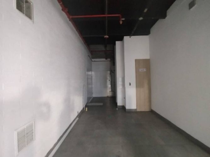 Local en arriendo en Manila, Medellín, 22 m² · foto 2 de 2