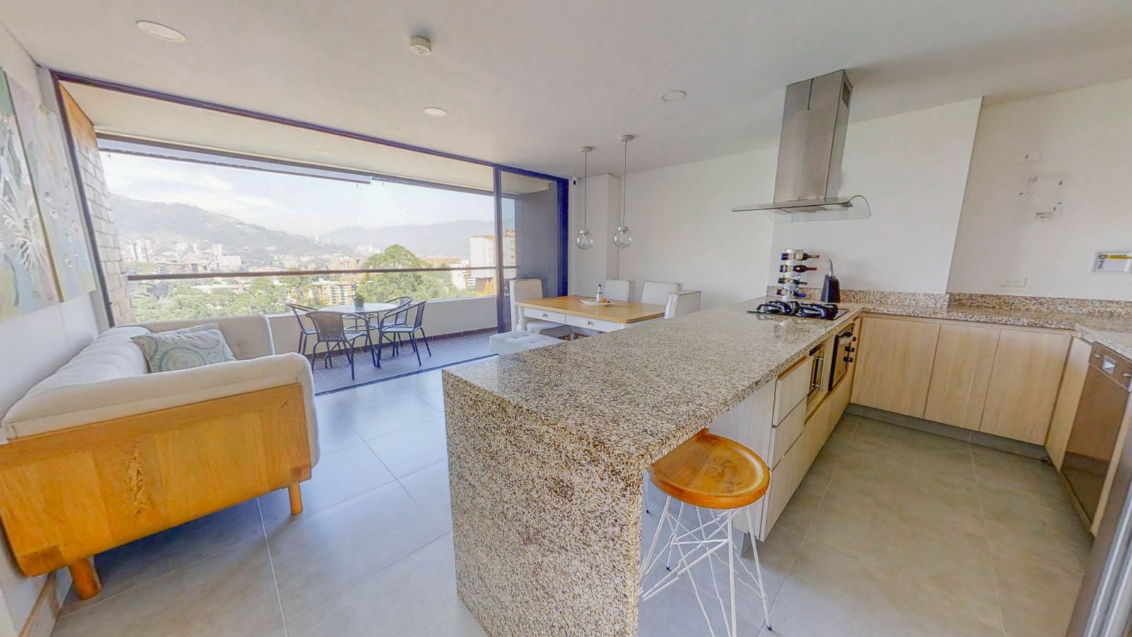 Apartamento en venta en El Esmeraldal, Envigado · foto 3 de 14