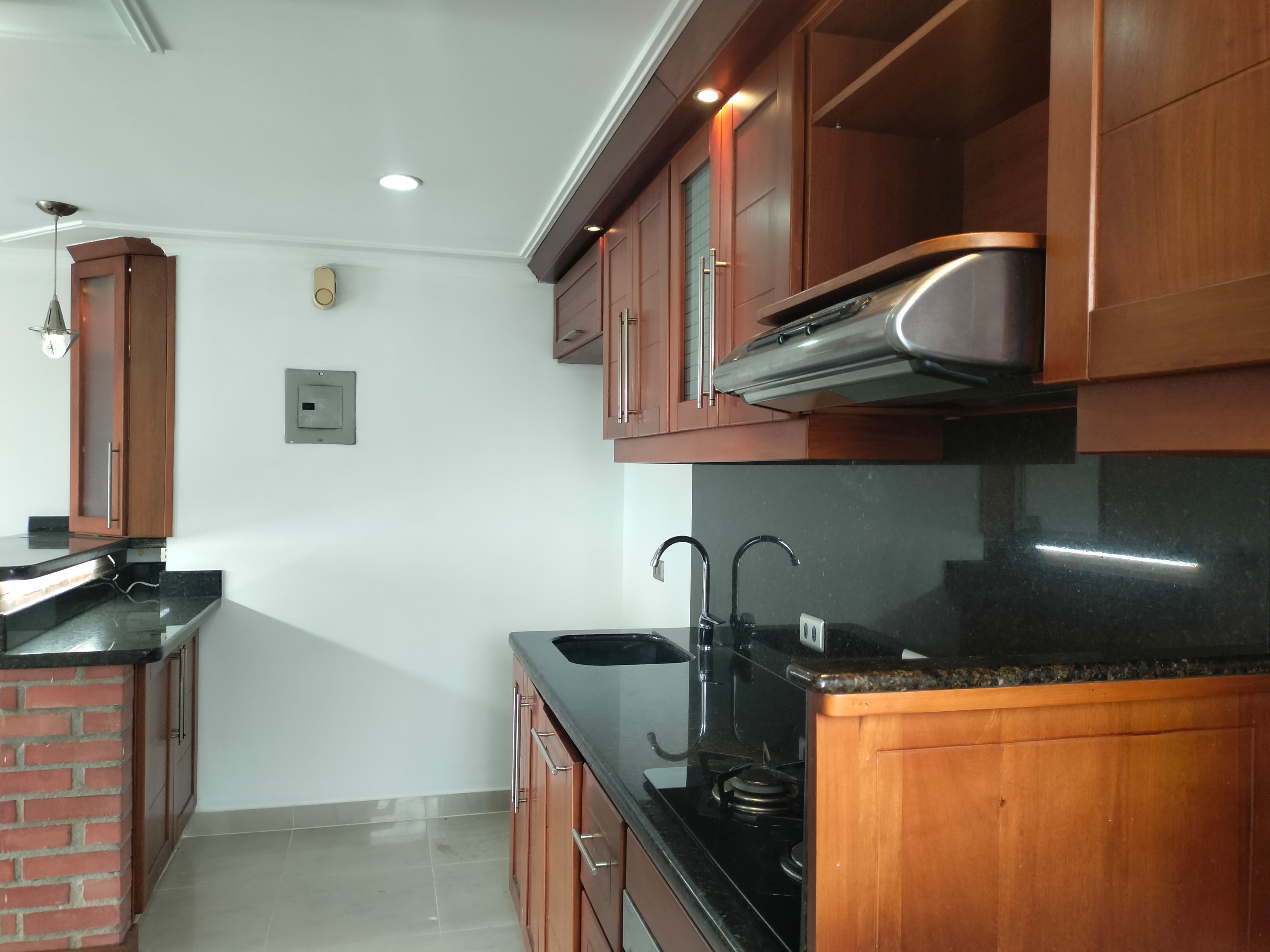 Apartamento en arriendo en El Poblado, Medellín · foto 8 de 16