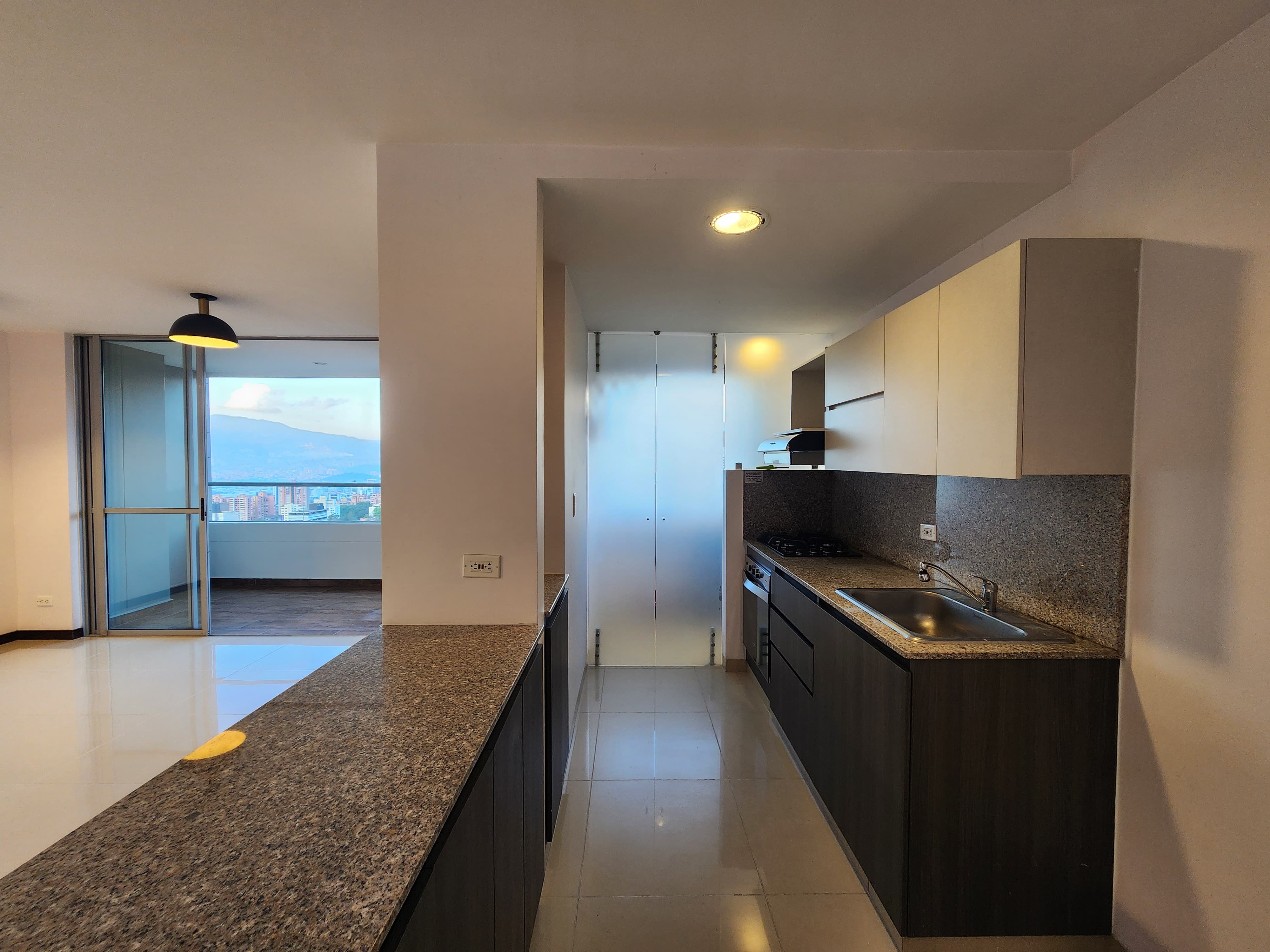 Apartamento en venta en El Esmeraldal, Envigado · foto 6 de 17