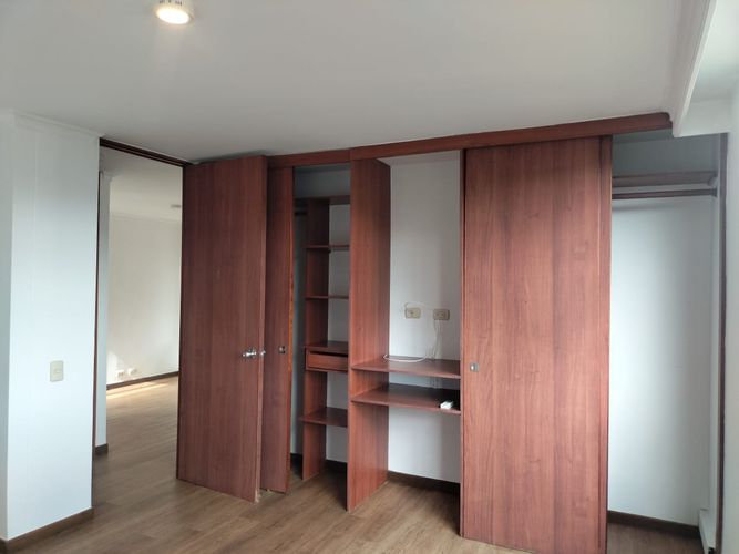Apartamento de 2 alcobas en arriendo en La Aguacatala, Medellín, 70 m² · foto 11 de 15