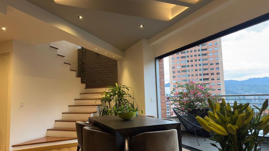 Apartamento de 3 alcobas en venta en El Poblado, Medellín, 220 m² · foto 7 de 16