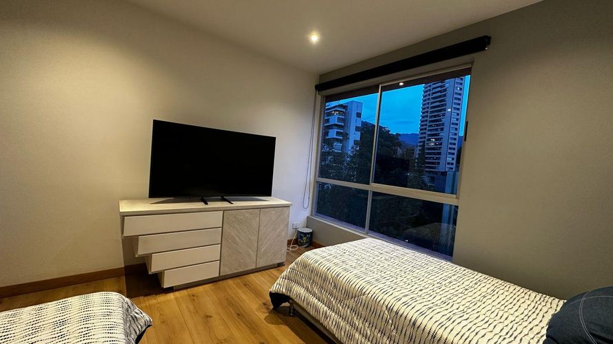 Apartamento de 3 alcobas en venta en El Poblado, Medellín, 220 m² · foto 8 de 16