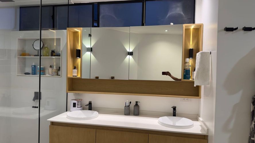 Apartamento de 3 alcobas en venta en El Poblado, Medellín, 220 m² · foto 15 de 16