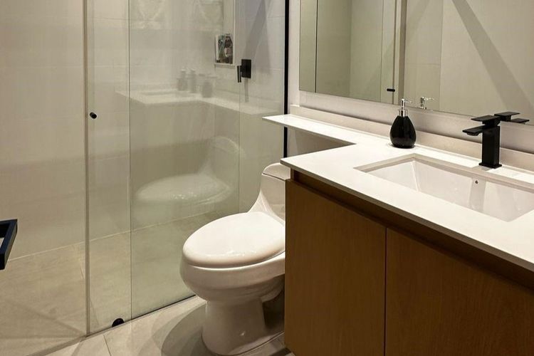 Apartamento de 3 alcobas en venta en El Poblado, Medellín, 220 m² · foto 16 de 16
